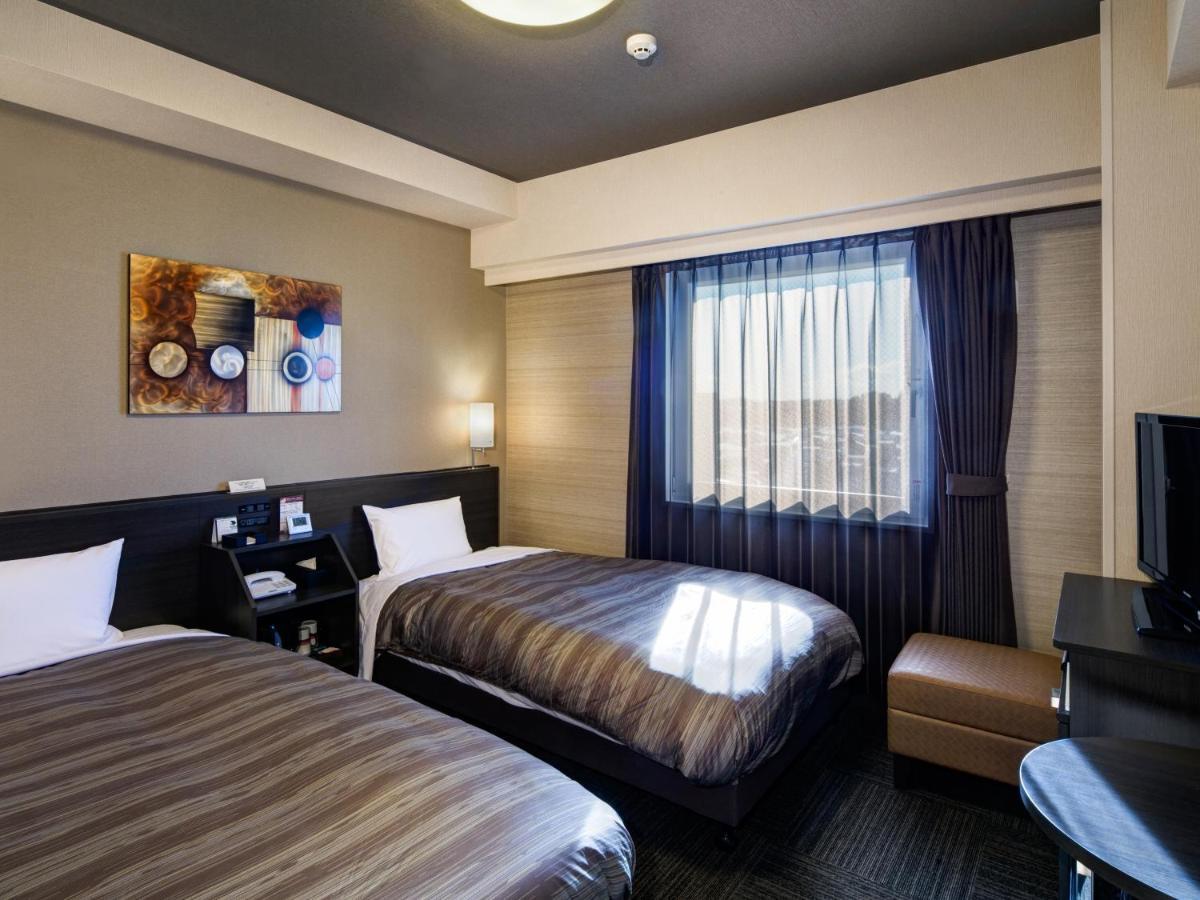 Hotel Route-Inn Tsuyama Ekimae Экстерьер фото